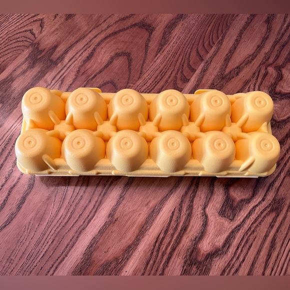 Egg shapes & colors toy/game - Picture 3 of 4